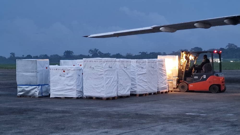 Como lo prometí, ha llegado la primera partida del lote de productos alimenticios adquiridos por el Gobierno en Serbia. El objetivo es reducir los precios de los alimentos para que puedan ser asequibles a toda la población, tras la constante alza causada por la crisis alimentaria