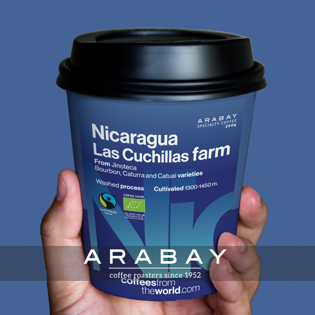 🌎 Origen: Nicaragua
🏡 Finca: Las Cuchillas
🌱Proceso: Lavado
⛰️ Altitud: 1.300-1.450 m
🌱 Variedades: #Caturra #Catuaí y #Bourbon

Café ecológico certificado. Cata de fragancias achocolatadas, notas de chocolate con leche con tonos de albaricoque, tierra y hierba húmeda.