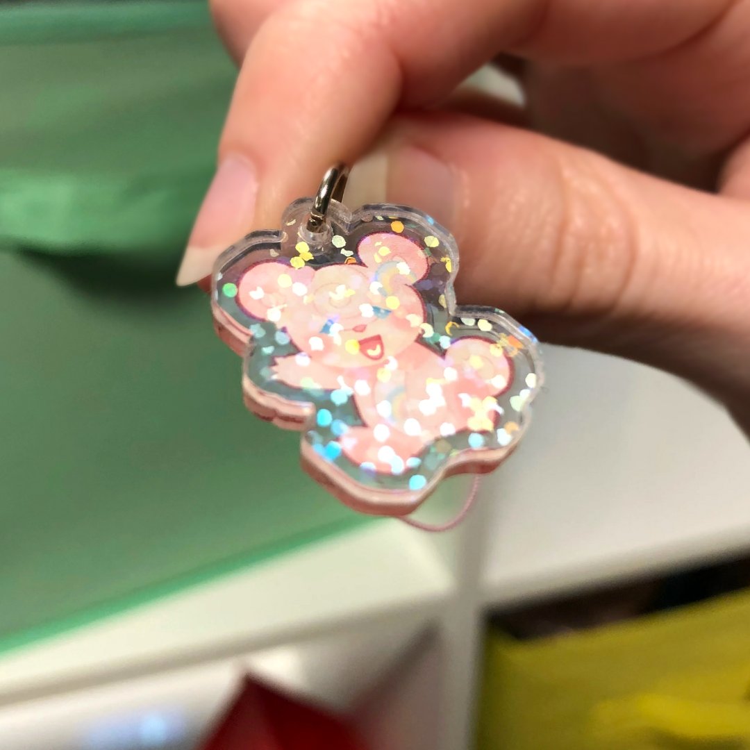 ZapCreatives's tweet photo. ✨Well HOLO there!✨ These holo acrylic charms by @fairiewhispers are SO adorable! 😍🧸💖 https://t.co/GbB0fLiJGk