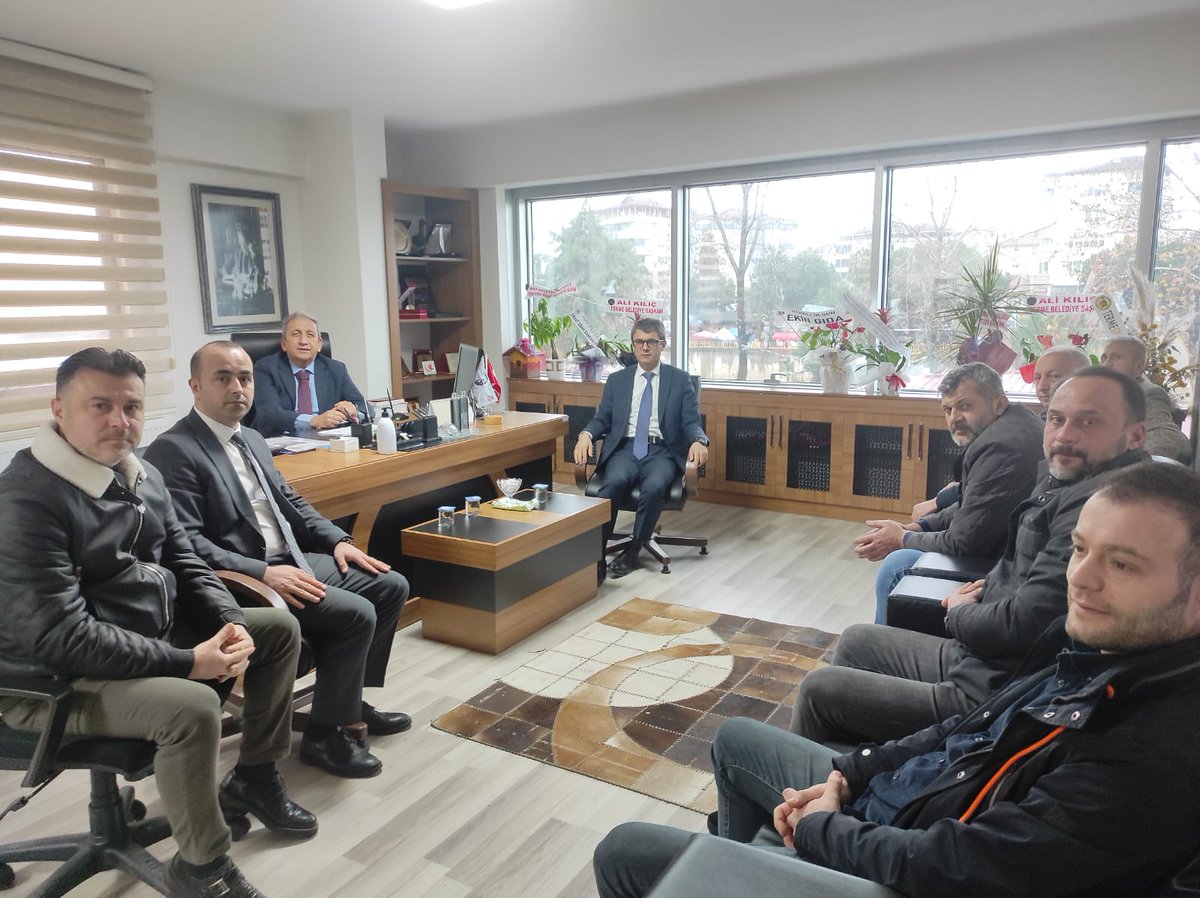 termetso55's tweet photo. SAMSUN VERGİ DAİRESİ MÜDÜRLÜĞÜ BAŞKANI 
METİN UZUN’DAN ODAMIZA ZİYARET
https://t.co/dnYg8NBYc8 https://t.co/fuRqaobbvG