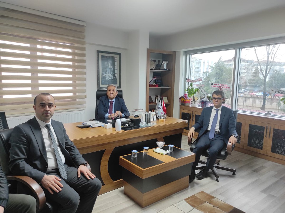 termetso55's tweet photo. SAMSUN VERGİ DAİRESİ MÜDÜRLÜĞÜ BAŞKANI 
METİN UZUN’DAN ODAMIZA ZİYARET
https://t.co/dnYg8NBYc8 https://t.co/fuRqaobbvG