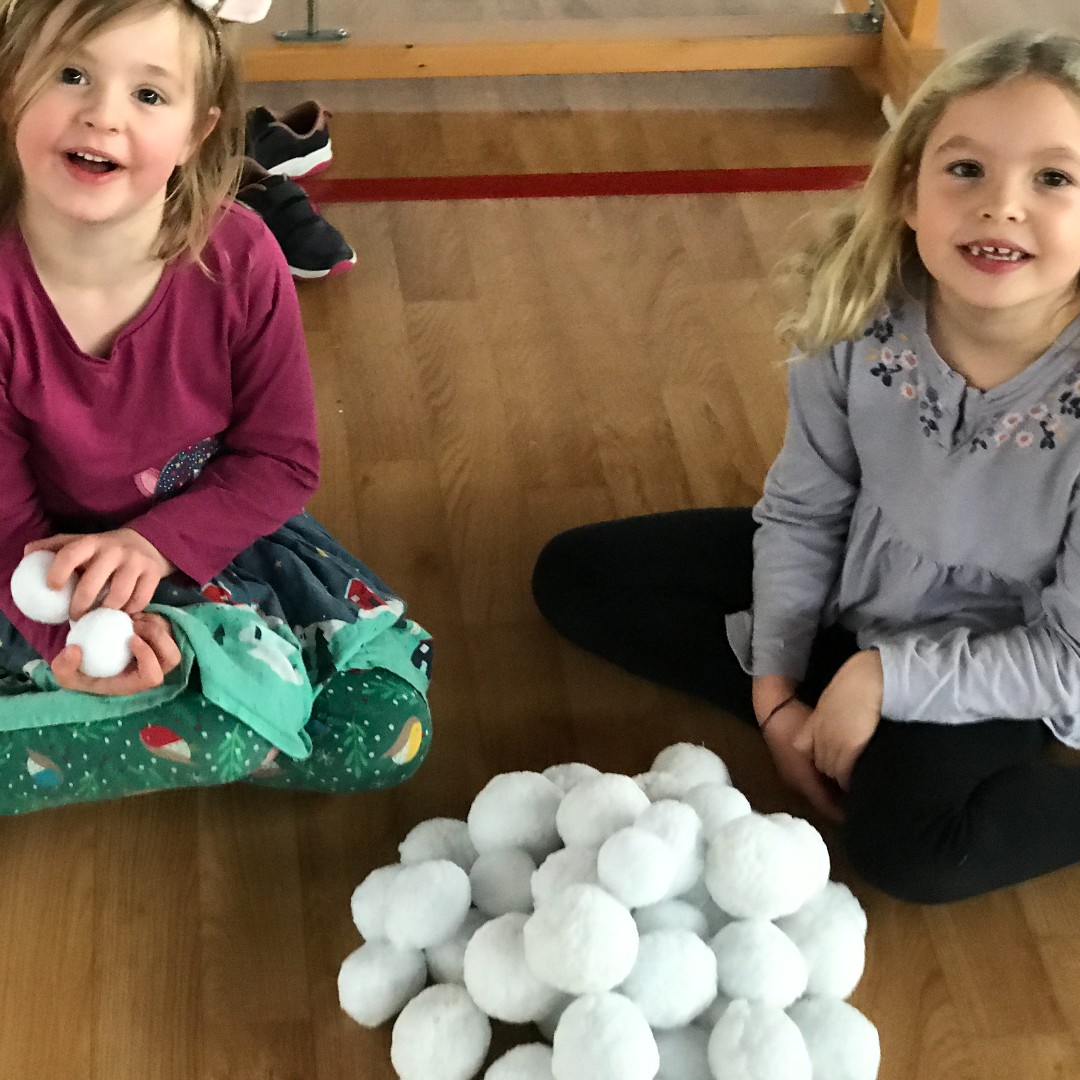 manorprep's tweet photo. The children have been very busy in Christmas Manor Fun this week
#ManorPrep #ManorFun #School #Abingdon #Holidays #ChristmasHolidays #HolidayClub https://t.co/BN6mwtSd5X