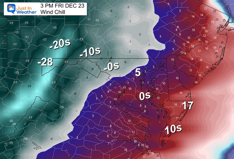 JustinWeather's tweet photo. Wed Dec 21
Winter Solstice (shortest daylight)
🌀 Storm Update: 
⚠️ Winter Weather Adv/Warning Thur (mountains)
💨 🧊 Fri: Flash Freeze/Dangerous Wind Chill
✈️ 🚂 🚗 Widespread Travel affected
🔗 FULL REPORT https://t.co/ykbE3xMb1C
🎄 Xmas FRIGID 🐻‍❄️ 
📝 My Thoughts AND 7-Day https://t.co/WkIR2zYBY6