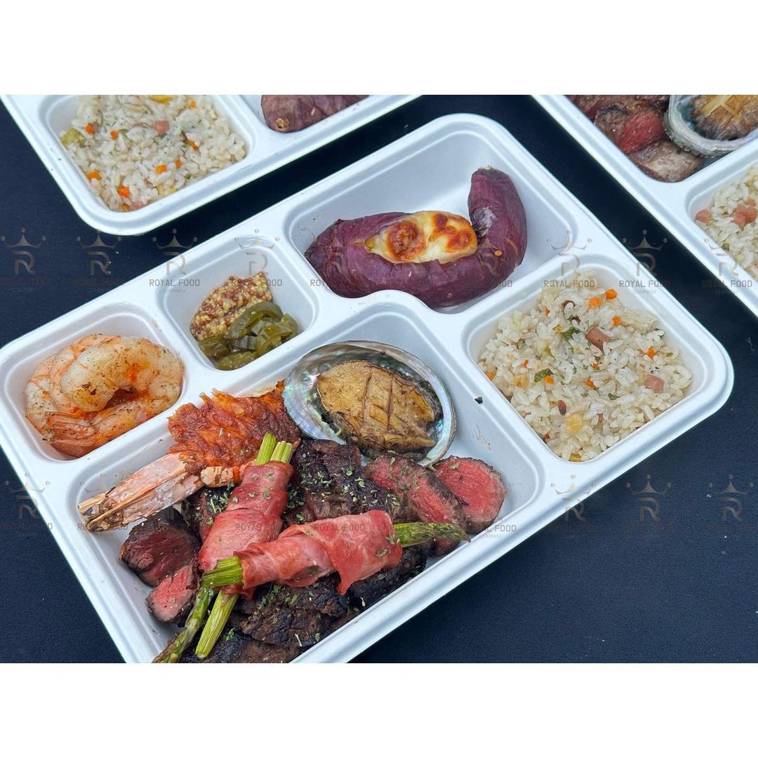 CarolAiren's tweet photo. 6th Support event from @LSG_korea with Worldren
Abalone, Steak, Shrimp 😋 #LeeSeungGi #이승기 #ToFamily #BigFamily #AboutFamily https://t.co/GxbHylpg3A