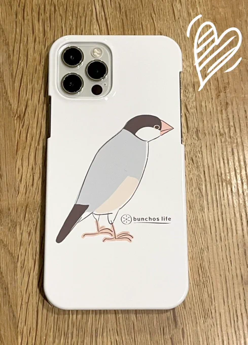 縦伸びした2号のグッズ作ってみました2枚目のスマホケース写真からは微妙にデザイン変更入ってますが雰囲気こんな感じです!スマホケース以外にも色々ありますよかったらご覧ください↓↓↓ #文鳥 #bunchoslife 