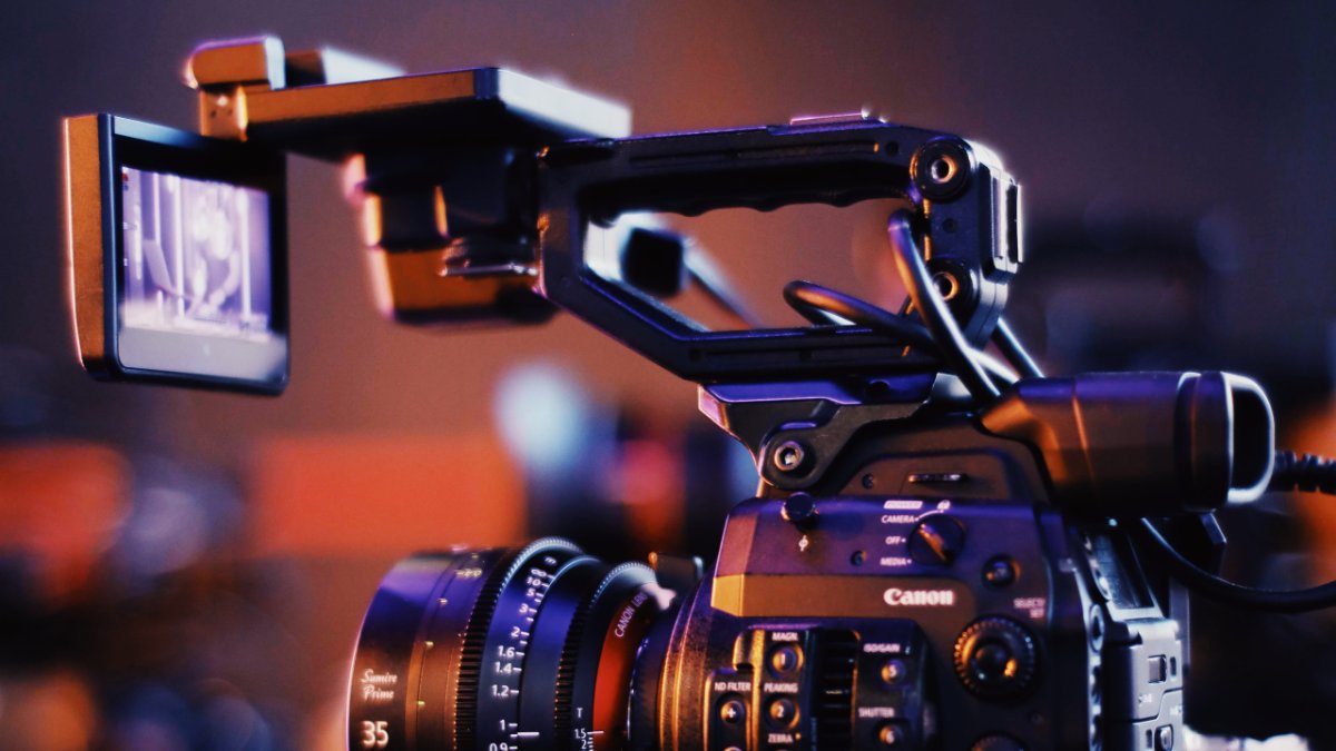 thinkfaithdo's tweet image. It was a time like this: cameras ready to roll, unbelievable articles, hope in the future of Christian higher education, snappy talks and more - mailchi.mp/e0068c1c2e6a/t…