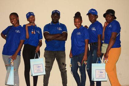 AutoPty's tweet image. The future of a nation lies in the hands of its youth.
@AutoPty  is all about empowering and creating opportunities for the youth.
Shout out to our sales team🥰

#youthempowerment #sales #SAyouth