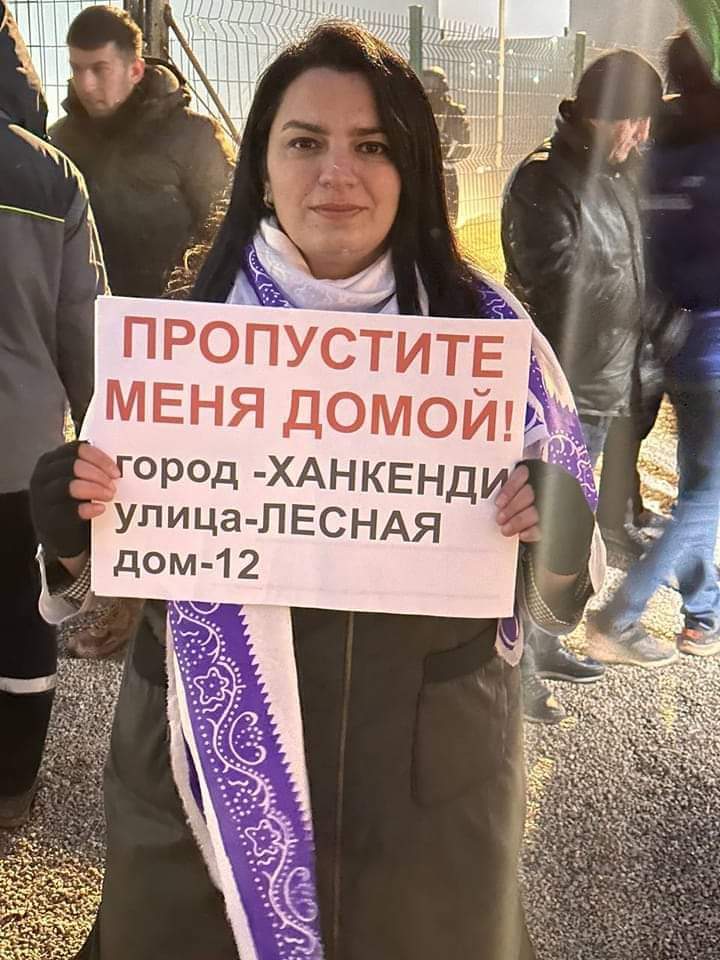 It's obvious whose road is blocked! 
The Azerbaijani residents of Khankendi have joined the campaign at #Shusha - #Khankendi road demanding 'Let us go home!'