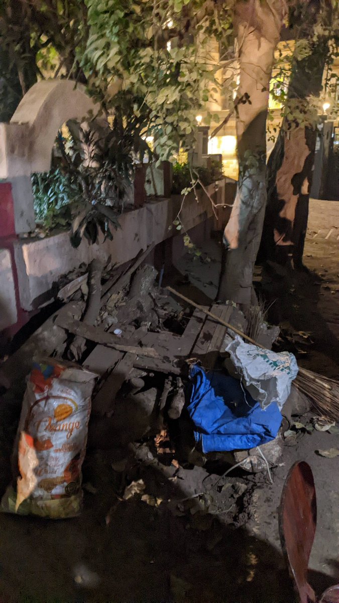 NeilDSilva8's tweet photo. @mybmcWardRN @mybmc please clear the mess of leaves, branches and wood collected outside Sunplansy CHS, next to Vrishi Complex, IC Colony. https://t.co/rN8OC1Twog