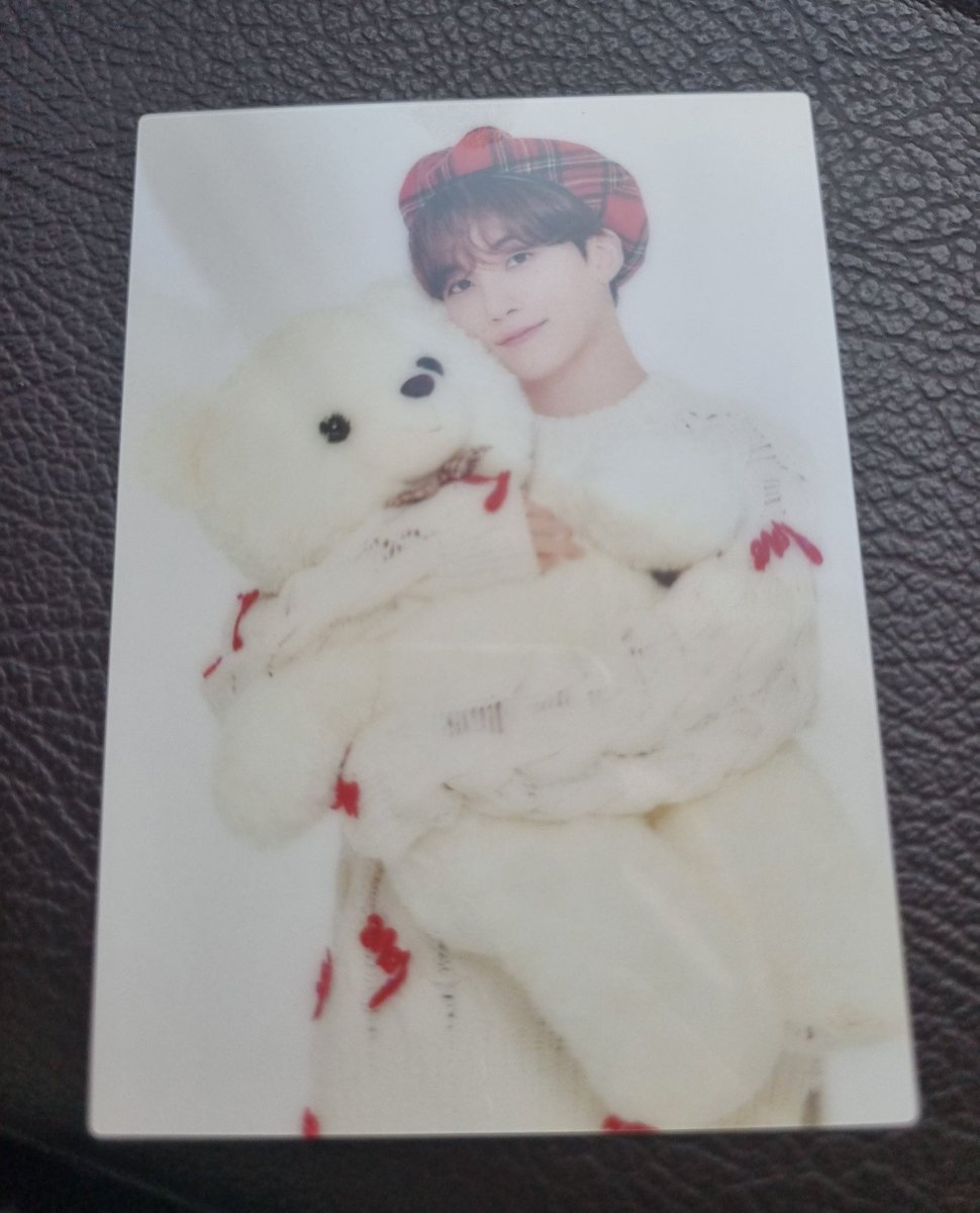 QandAde's tweet photo. 세븐틴 정한 포카 양도 170,000
일본 윈터 카페 트레카 베레모 곰인형 https://t.co/r63d9YHvdq
