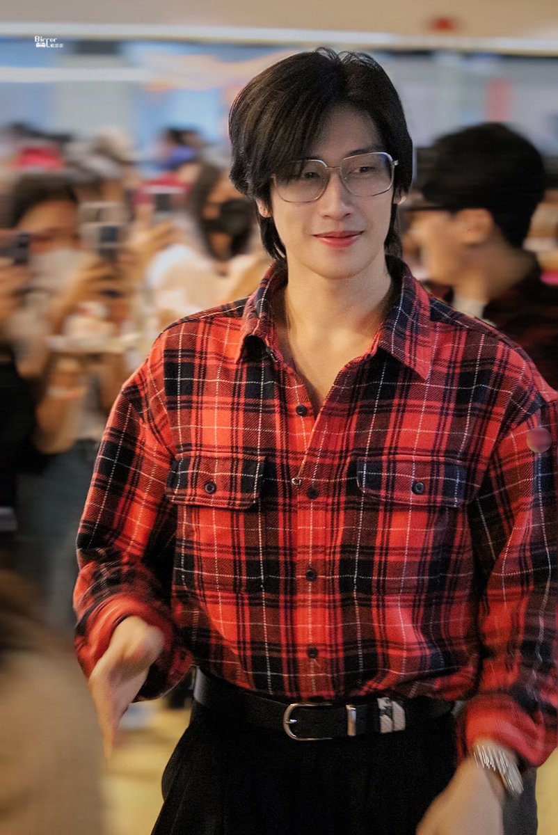 be_turbulenty's tweet photo. มึงเอ้ยยยยหล่อมาก🫵😭 https://t.co/MPOZNGWQmo