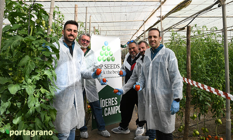 Portagrano's tweet photo. 🆕🆕Arondir es el nuevo #tomate pera de Top Seeds de calibre grande
https://t.co/tom7JUQ5DL
📍Jornadas de campo en el Poniente y Levante almerienses 🍅🍅
#semillas #TopSeeds #Almeria #agricultura https://t.co/2peW4yRbtu