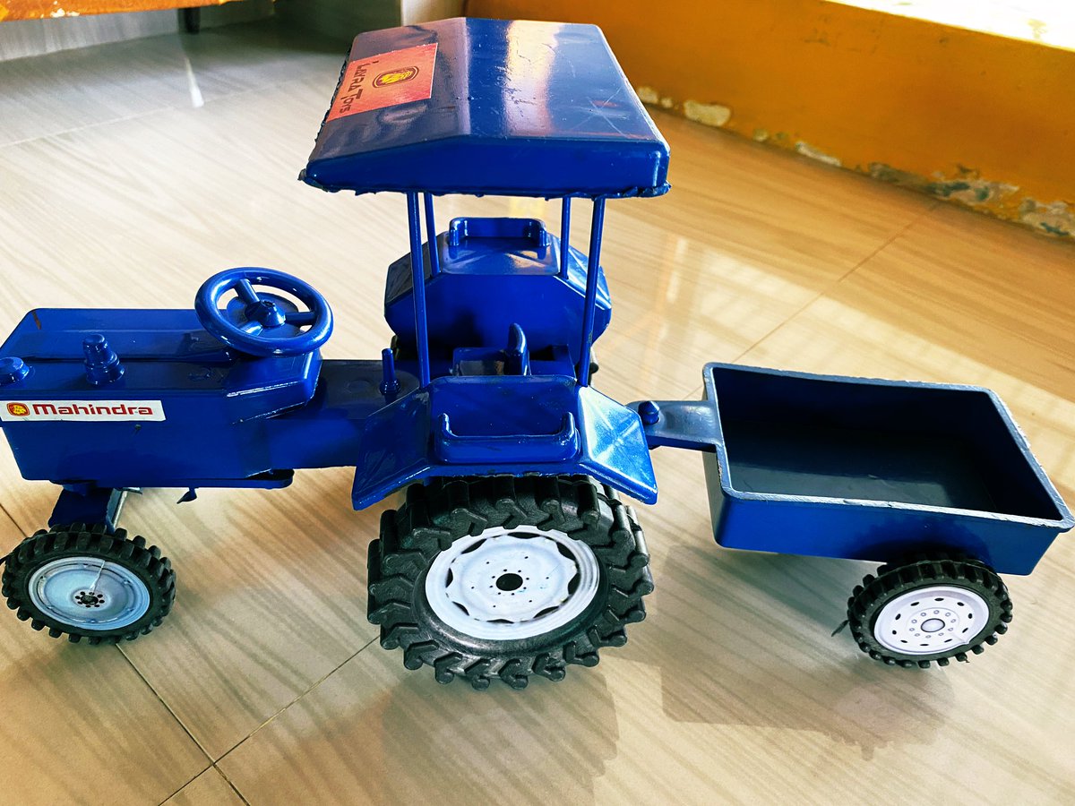 Rajasthan’s Roadside flea market on #Vijayawada - #Pamarru highway

Quality is decent for price (Fibre?)

Bargained prices:

Laptop stand -Rs. 200
Both toys combined - Rs.400

Don’t bargain too much, they travel 1000+ kms with infants to sell these products. Leave some money