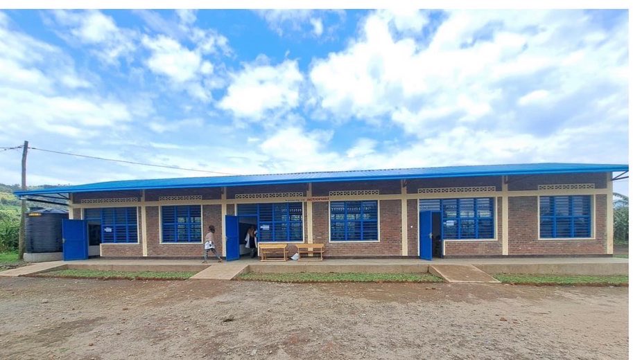 TeacherSJO's tweet photo. We had an update from the Action Aid team in Rwanda that the classrooms and toilet block we built back in August are now fully functioning. Children are in them learning as the should be; amazing! #actionaidrwanda #education #summer22 https://t.co/5zP6USPtJ0