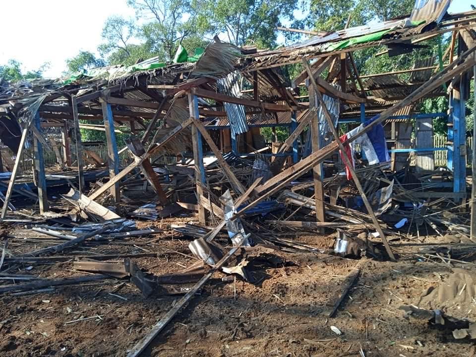 ThanLwinTimes's tweet photo. Junta steps up aerial attacks in KNU’s Hpapun District

https://t.co/nkdiK0xcV7 https://t.co/tDzTFm9NtH