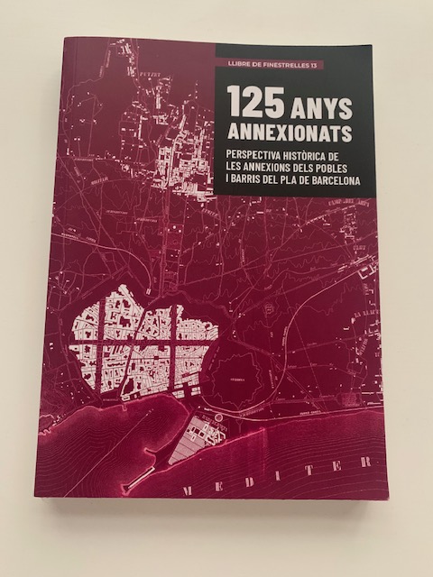 Lallum35's tweet photo. Si teniu oportunitat, feu-vos amb el nou llibre #Finestrelles del @CEIIglesias perquè és una feina de documentació i de història (i no només de #SantAndreudePalomar) magnífica. 📚 https://t.co/rNnKibvJue