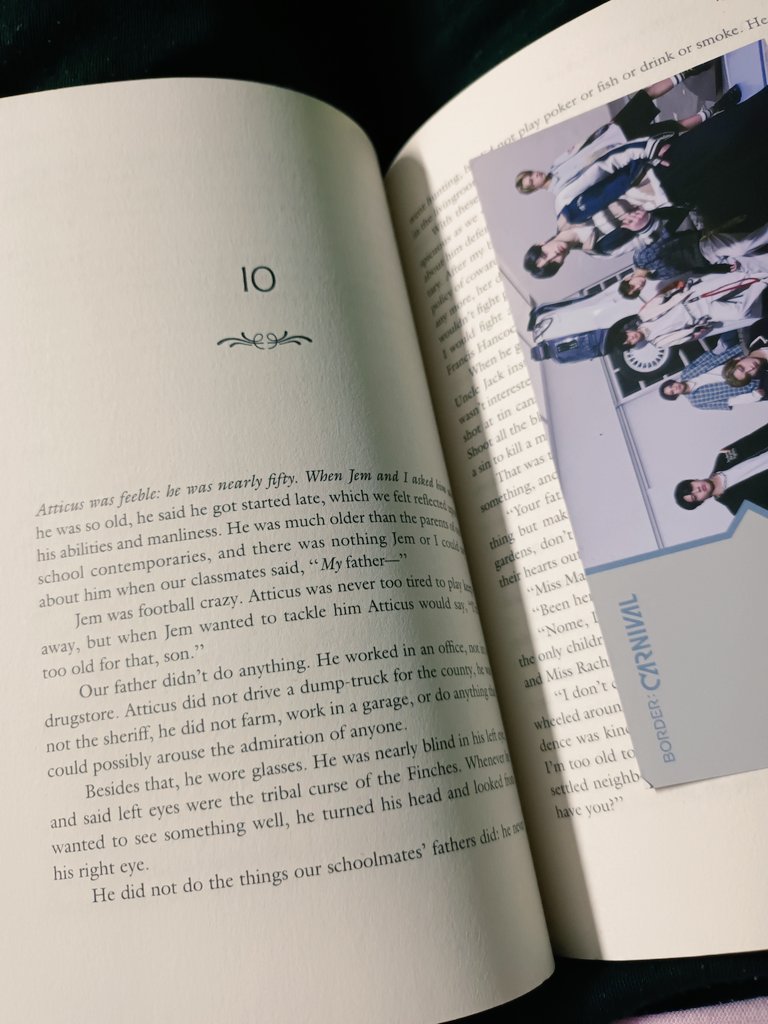 copeialibs's tweet photo. Currently: TKAM 
Been on a reading slump for quite some time and now im back to this peaceful life❕️❕️ https://t.co/2yMcaeBkTJ