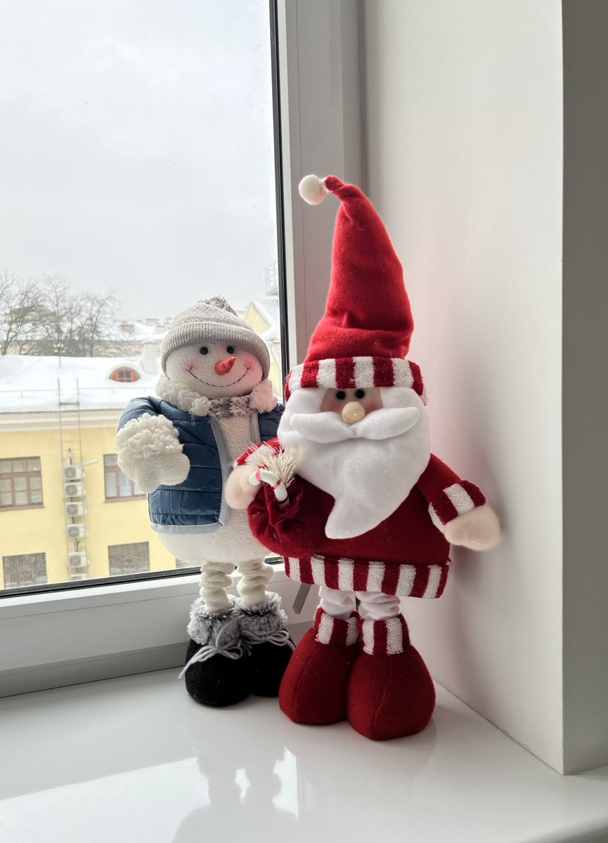 GM #NFTFam ❤️🎄✨ have you started your preparations for the New Year?