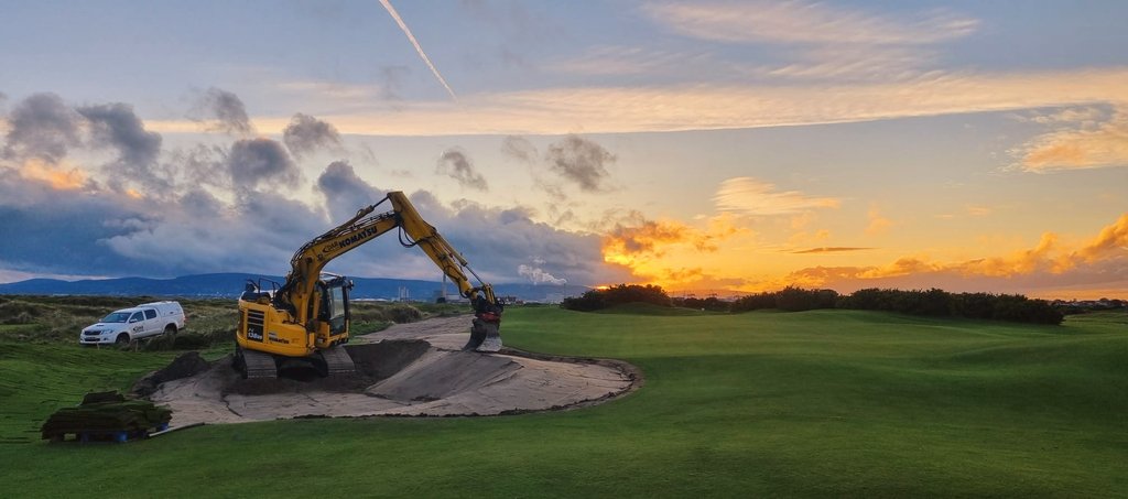 Bunker Remodeling project with <a href="/cdpgolf1/">Clayton, DeVries & Pont</a> progressing nicely <a href="/Royaldublin1/">RoyalDublin GolfClub</a>, lovely picture <a href="/grencis7/">Martins Grenevics</a> #turfimprovements
