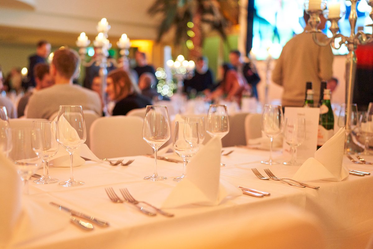 Danke an alle alle unseren Kund:innen, Partner und Kolleg:innen ❤ für das Jahr 2022. Wir wünschen allen frohe Weihnachten und einen guten Rutsch!