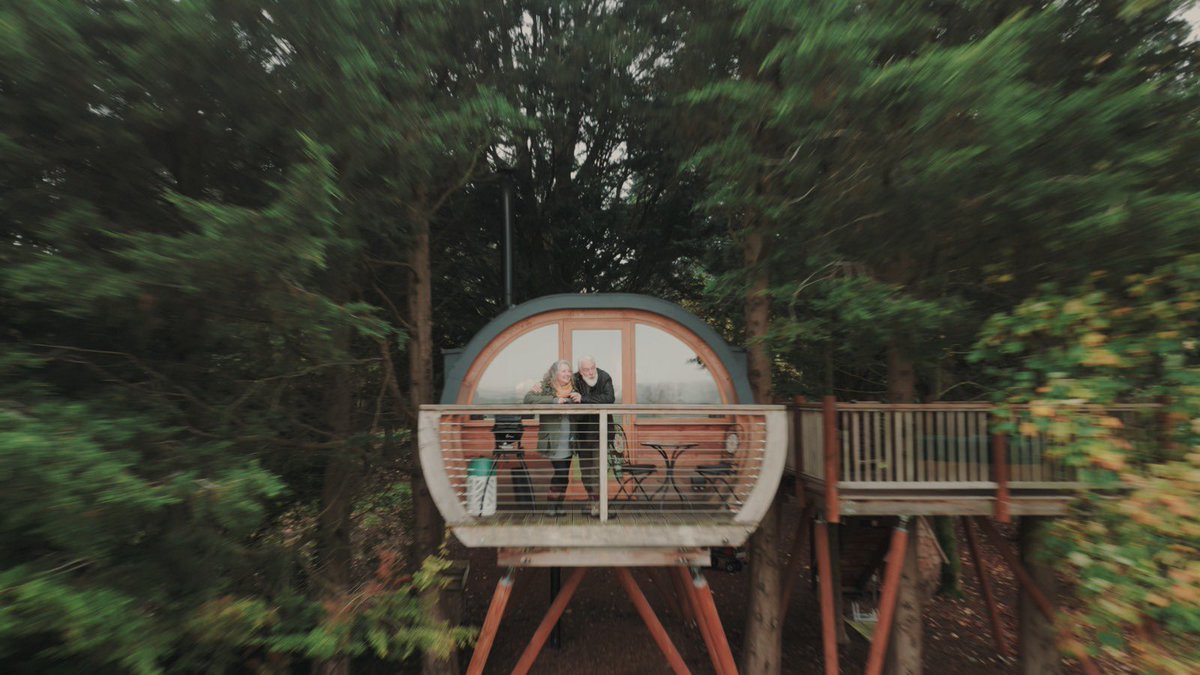 SomersetBizNews's tweet image. #HearAllYear find out how to maximise out-of-season visitor economy business, webinar tomorrow, info here bit.ly/3HUEGJ3