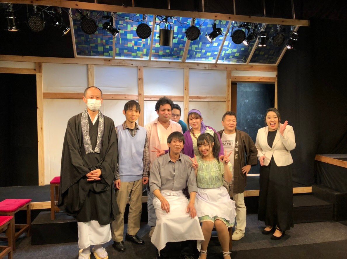 saorisuzuhar's tweet photo. 2度主演でオファーいただいたTEAM⭐︎イットクルゼさん。
暖かくありながら、芝居にも真剣に取り組でいて、とても勉強させていただきました。
作品も毎回お客様からとても好評で本当に素敵な座組さんでした。
解散は残念ですが、新しい門出を迎えた劇団員の皆様のこれからも応援できればと思います！ https://t.co/UnJdcA8iwa