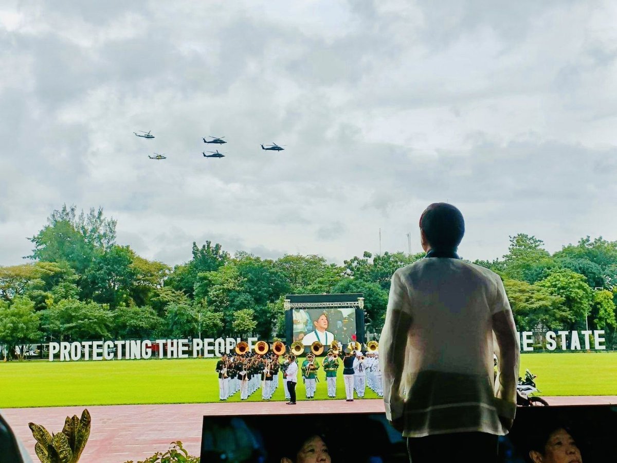 PhilAirForce's tweet photo. LOOK | PAF ASSETS SHOWCASED IN A FLYBY DURING AFP ANNIVERSARY PARADE
READ MORE: https://t.co/yG4YlCbMGk
#LipadPAF
#PAFyoucanTrustLipadPAF
#GuardiansofourPreciousSkiesBearersofHope
#PAFyoucanTRUST
#PAFat75
#AFPyoucanTRUST
#AFPat87 https://t.co/VZ6iIJNecB