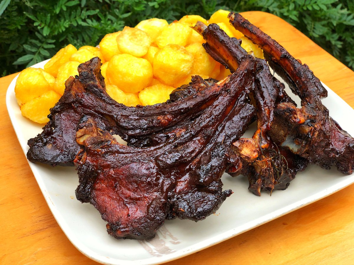 KongaiKitchen's tweet photo. Just a reminder that you should place your lunch/dinner orders with us. We make the meanest pork ribs in town. Call or text 0702587549 BY 10am daily and this goodness will be delivered to you. https://t.co/pwwFVlT7xy