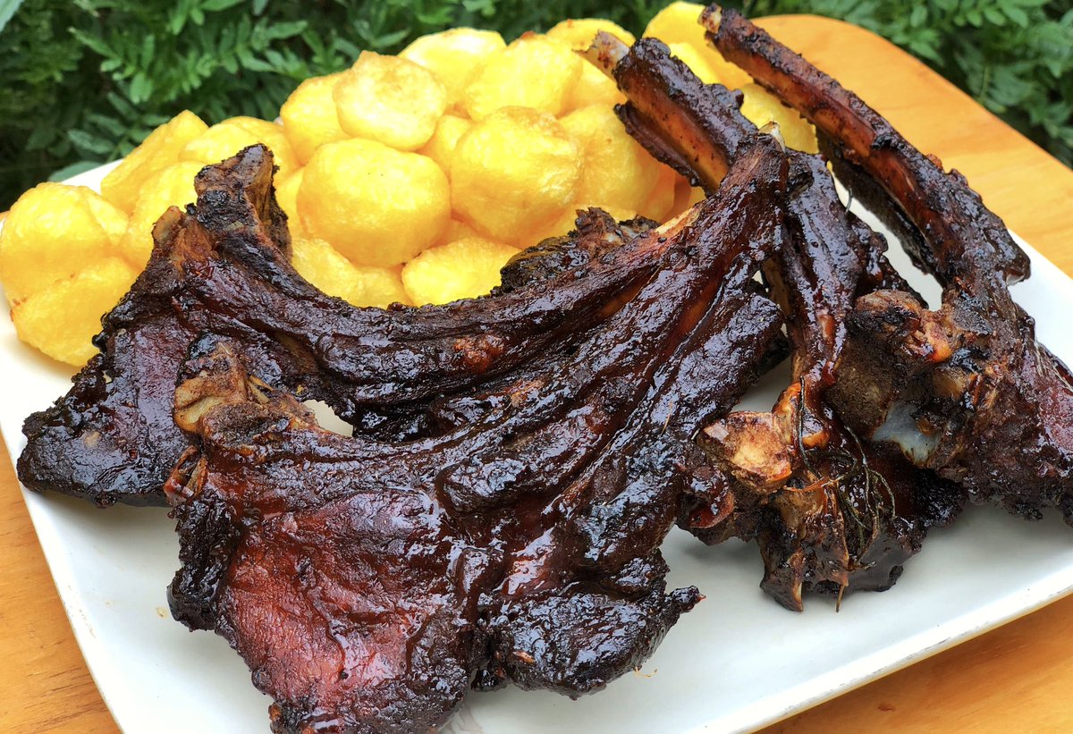 KongaiKitchen's tweet photo. Just a reminder that you should place your lunch/dinner orders with us. We make the meanest pork ribs in town. Call or text 0702587549 BY 10am daily and this goodness will be delivered to you. https://t.co/pwwFVlT7xy