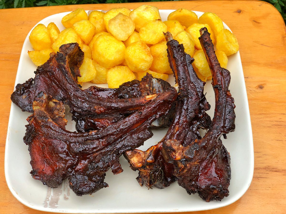 KongaiKitchen's tweet photo. Just a reminder that you should place your lunch/dinner orders with us. We make the meanest pork ribs in town. Call or text 0702587549 BY 10am daily and this goodness will be delivered to you. https://t.co/pwwFVlT7xy