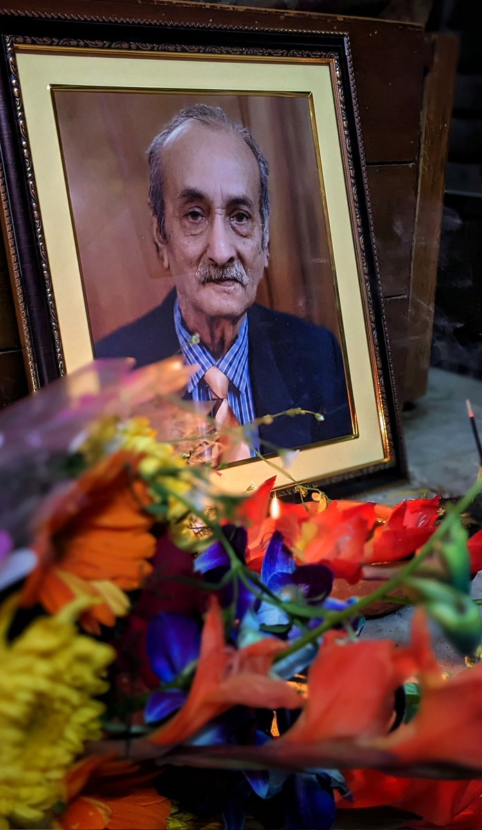 ExploreWithRoy's tweet image. 🙏💔

#RIPPapa #papa #restinpeace