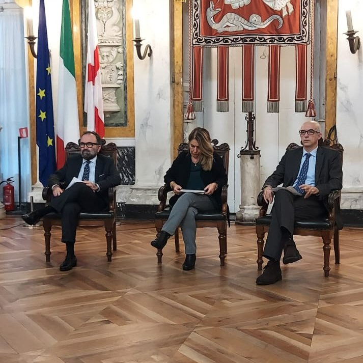 ORazionali's tweet photo. 💬 "Il #PNRR ha stimolato le infrastrutture, ma serve ancora molta formazione soprattutto nelle piccole industrie"
@ARazeto Presidente - Comitato Piccola industria Confindustria Genova https://t.co/eRYWjc5ADF