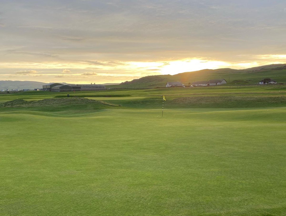Brilliant to be back playing <a href="/machrihnish/">The Machrihanish Golf Club Official</a> a couple of weeks ago - first time this year which is embarrassing 😳

Course is in fantastic condition if you get the chance to visit 

#golf #scottishgolf #linksgolf