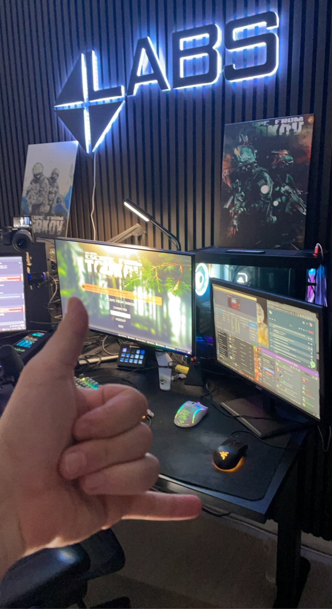 GloriousE1's tweet photo. Live on twitch👏🏽 https://t.co/HSPda7aSQy
