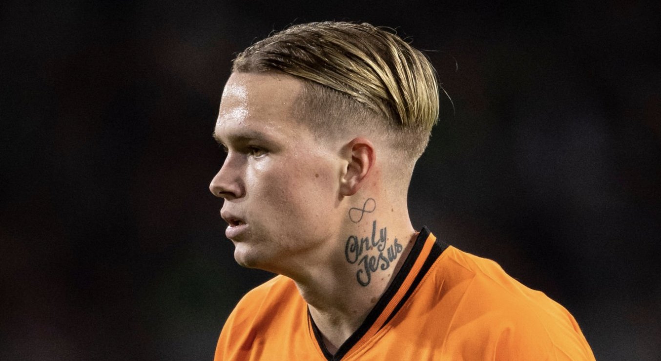 Mykhaylo Mudryk Unconventional Neck Tattoo Sparks Buzz Thick Accent #18 Mykhaylo Mudryk Unconventional Neck Tattoo Sparks Buzz Thick Accent