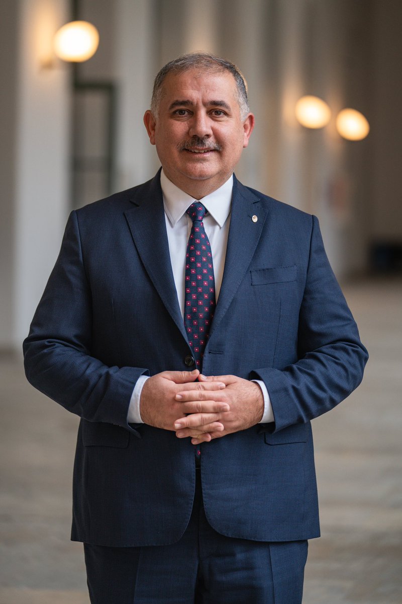 Aday İTÜ'lülere üniversitemiz hakkında bilgiler verdiğim keyifli bir sohbet oldu.🐝

<a href="/kolaykampus/">Kolay Kampüs</a> ekibi ile gerçekleştirdiğimiz sohbetin tamamını okumanızı tavsiye ederim. ⤵️ 
kolaykampus.com/dinamik-icerik…