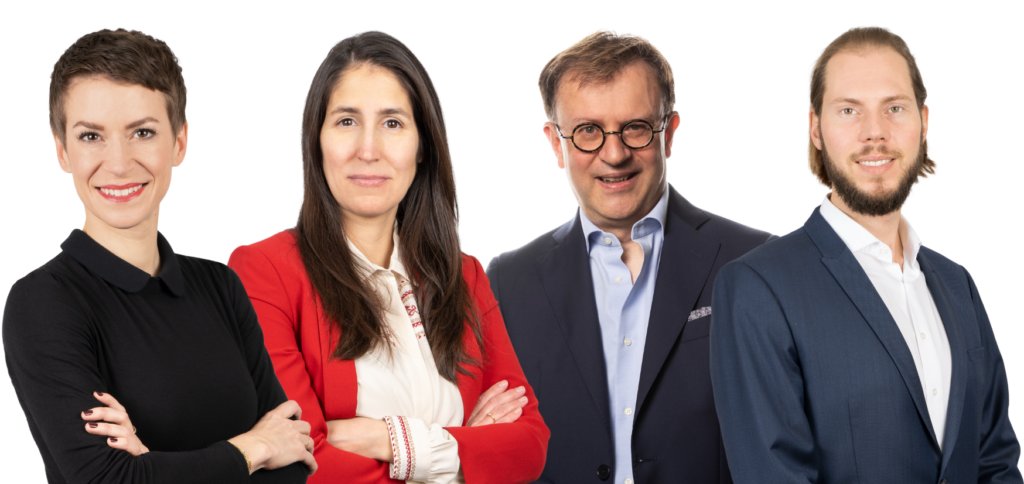 Halbzeit, Timeout, Rückblick. Die Mitte-Fraktion verabschiedet sich in die Winterpause. Zeit für einen Halbzeitrückblick
🤝 Fusion
💉 Corona
🧑‍💼 Wirtschaft
💡 Energie
🚗 Verkehr
🦹 Personal
Zum Rückblick: bern.die-mitte.ch/halbzeitbilanz…