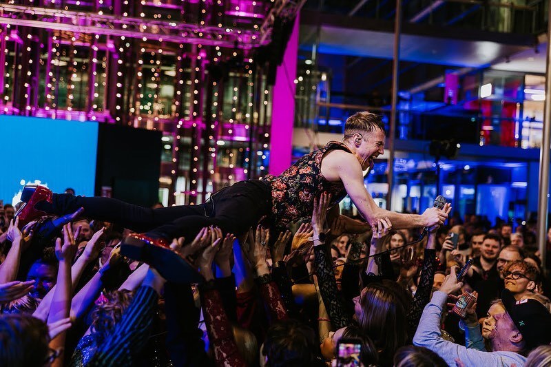 27_Names's tweet photo. All aboard! 🛳️ @sanomamediafinland celebrated the upcoming holidays in style with the help of our partner @lataamo , who turned Helsinki venue Sanomatalo into a sparkling cruise ship for one night for Sanoma's “Little Christmas Cruise.” 

The event included themed spaces loc… https://t.co/vbNkeGGi7i
