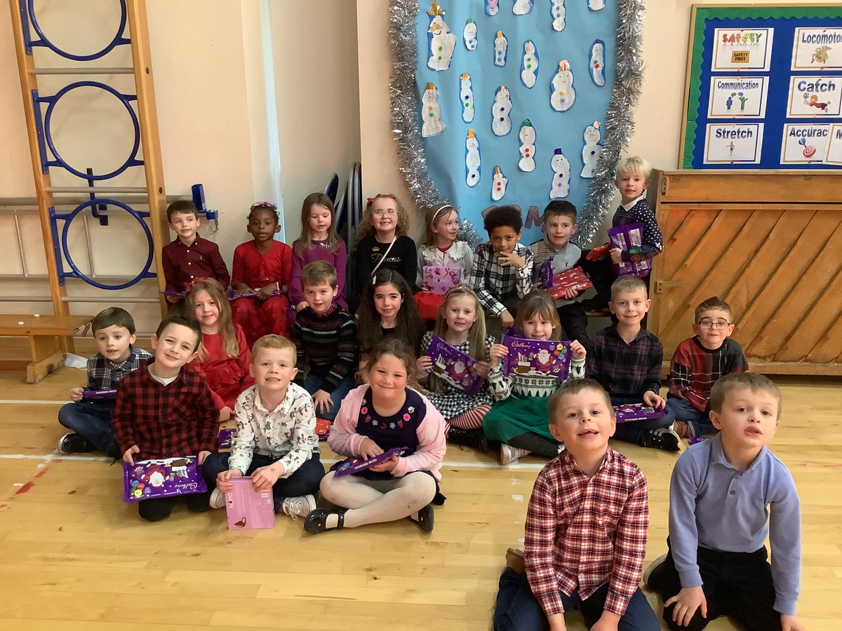 MrsMeza_'s tweet photo. We all had a fantastic time at our Christmas Party yesterday! 🎄🥳 https://t.co/LAeHLsIAuK