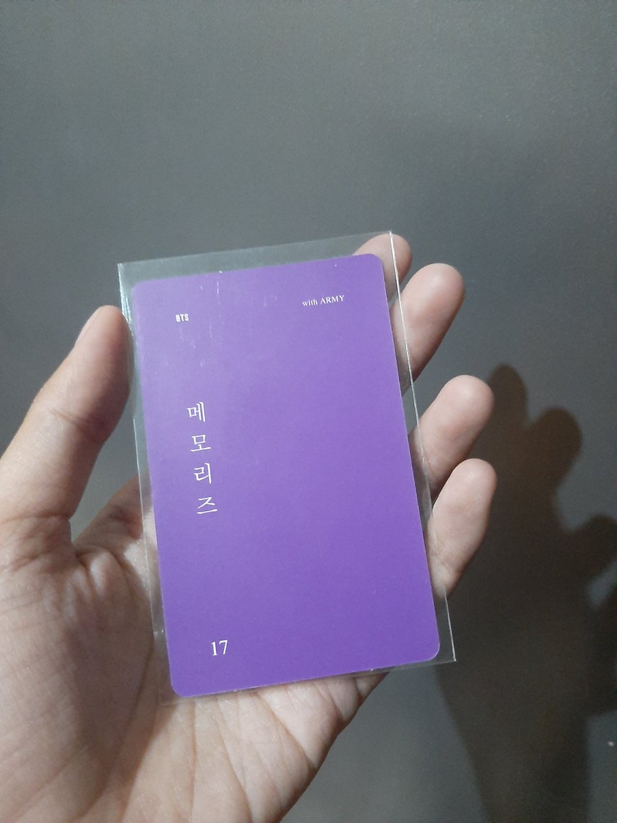 btslovesme4ever's tweet photo. might sell next year? 😬🤔

SUGA pc Memories of 2017 https://t.co/D0XOIxF2PF