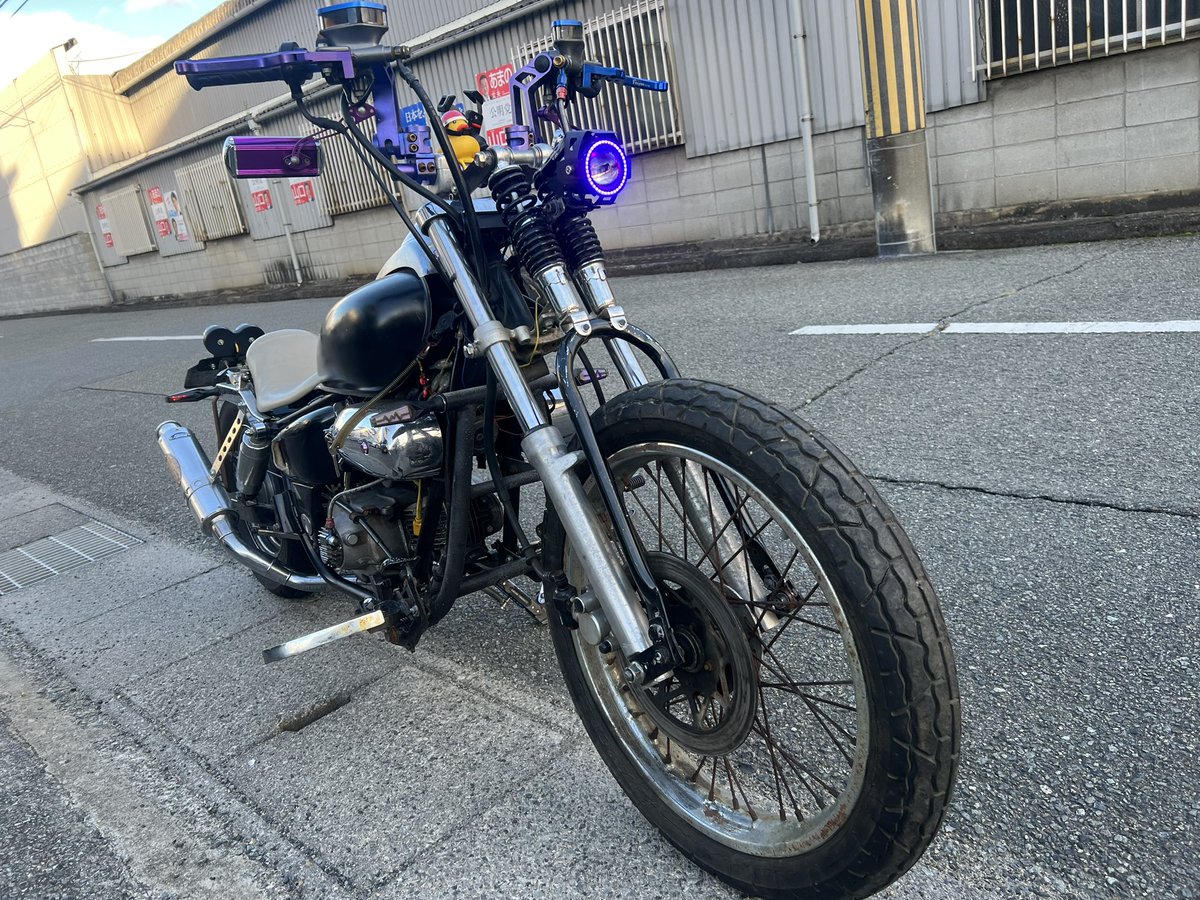 決まりました‼️ マグナ50  カスタム　スポタン　ロボハン　ロングフォーク　ソロシート 決まりました‼️ マグナ50 カスタム スポタン ロボハン ロングフォーク