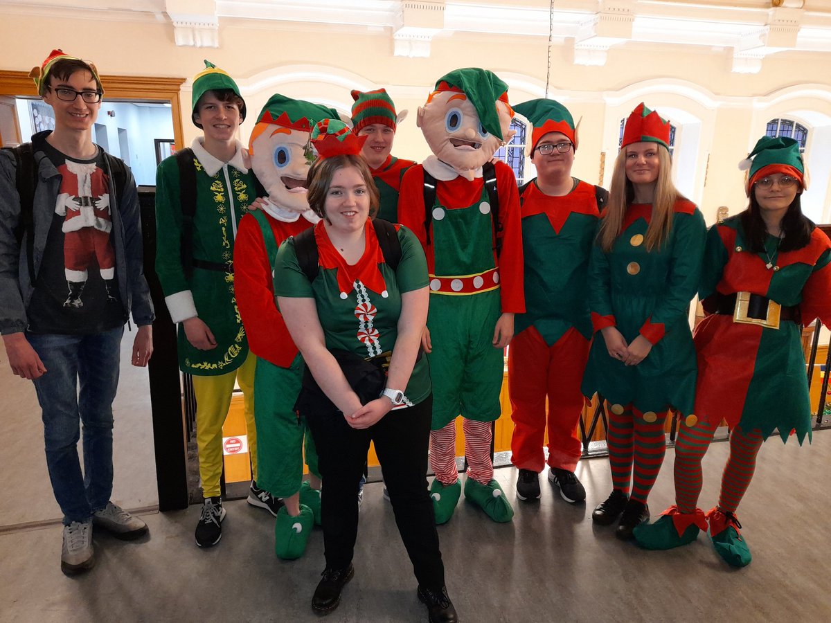 Hamilton Grammar English & Media tweet media