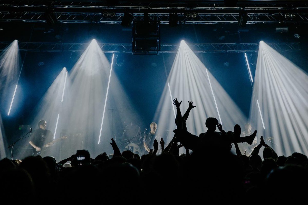 Oh Belfast, you beautiful mass of humans. You never disappoint. Thank you for helping us sell out our first show in the brand new Mandela Hall. It was magical. We’ll never forget it. Much love. |/\|

Photos by @ciaramcmullanmedia