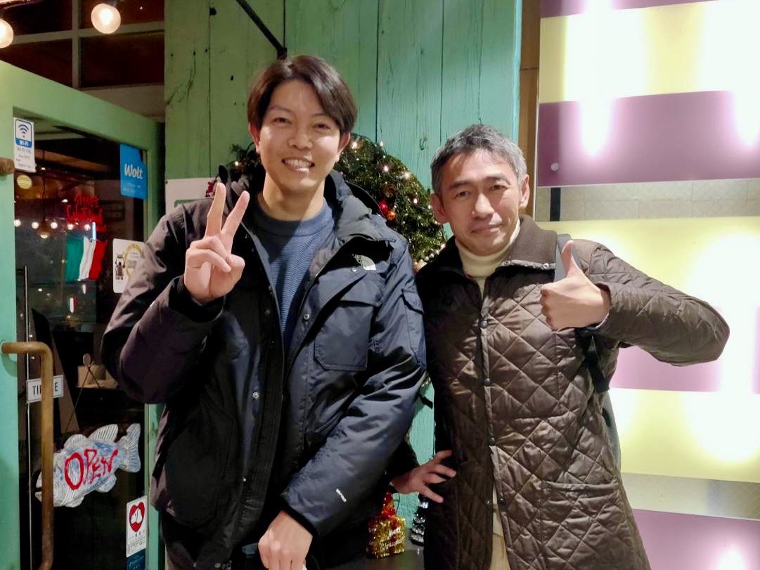 jungo_nosomaru's tweet image. ＃楽天イーグルス でプレーし、引退後も球団スタッフを続けてきた #戸村健次 さん。スポーツの世界をより広く学ぼうと、13年間過ごした仙台を去る事になりました。高校・大学の後輩でもある彼の経験談や人生観は、とても興味深く刺激的です。頑張れトム！新しいフィールドでも、活躍を応援しています。