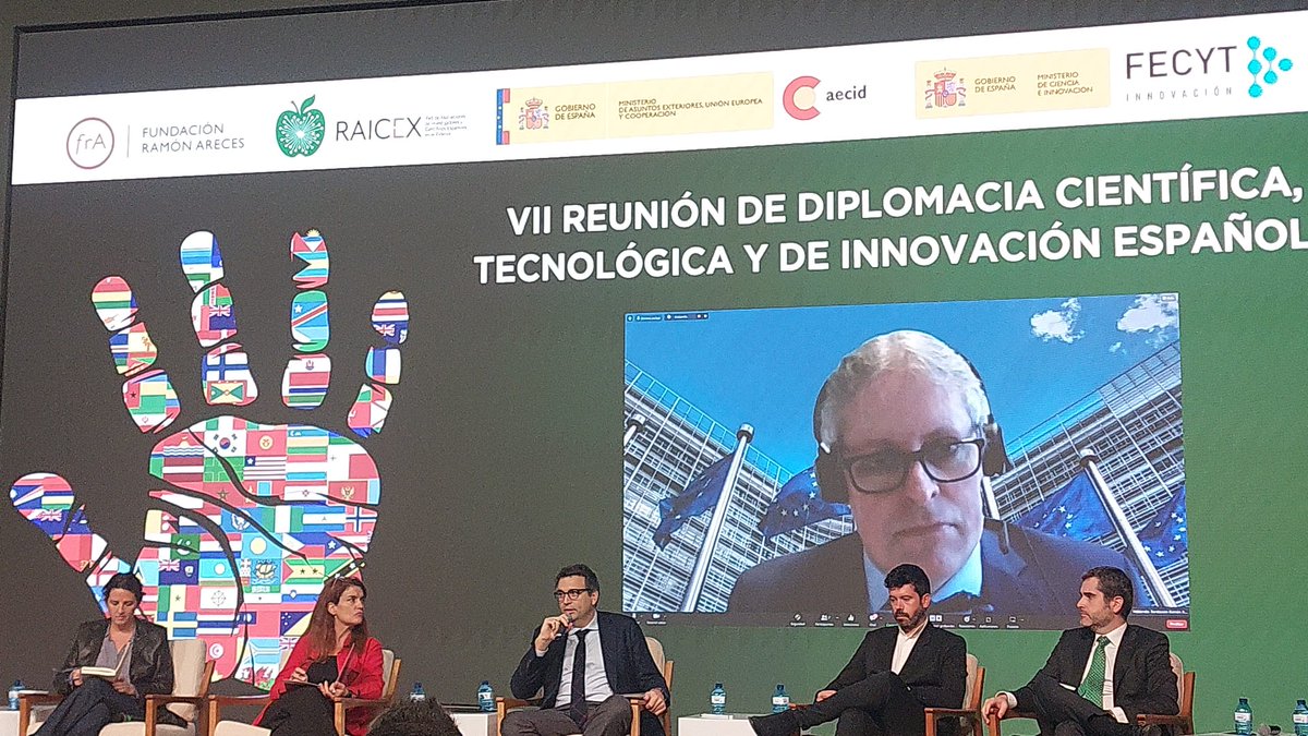 Seguimos en la segunda #VIIJornadasDiplomaciaCientifica en la <a href="/FundacionAreces/">FundaciónRamónAreces</a>, esta vez debatiendo el papel de la diplomacia científica y de innovación en nuestra sociedad