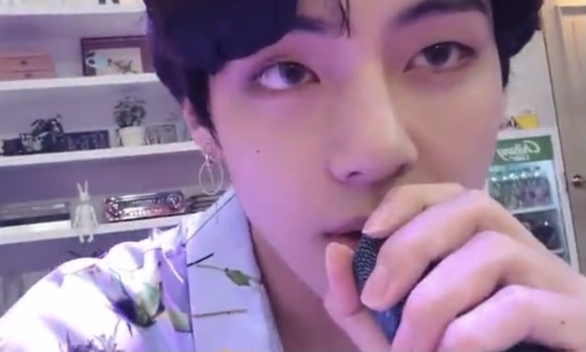 Taehyungimpact's tweet photo. Kim taehyung is the prettiest 🥹 https://t.co/QYpISTJ6Fl