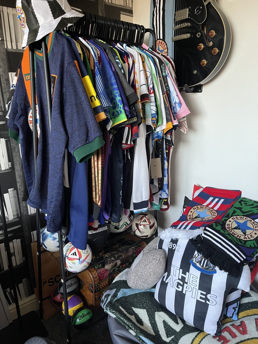 Eventually got round to putting my footy shirts on a rail, several morales of the story here. 100 hangers was just about enough, 20 have had to go in the wardrobe as there wasn’t enough room and lastly I need to buy another rail 🤦‍♀️🤣🤣