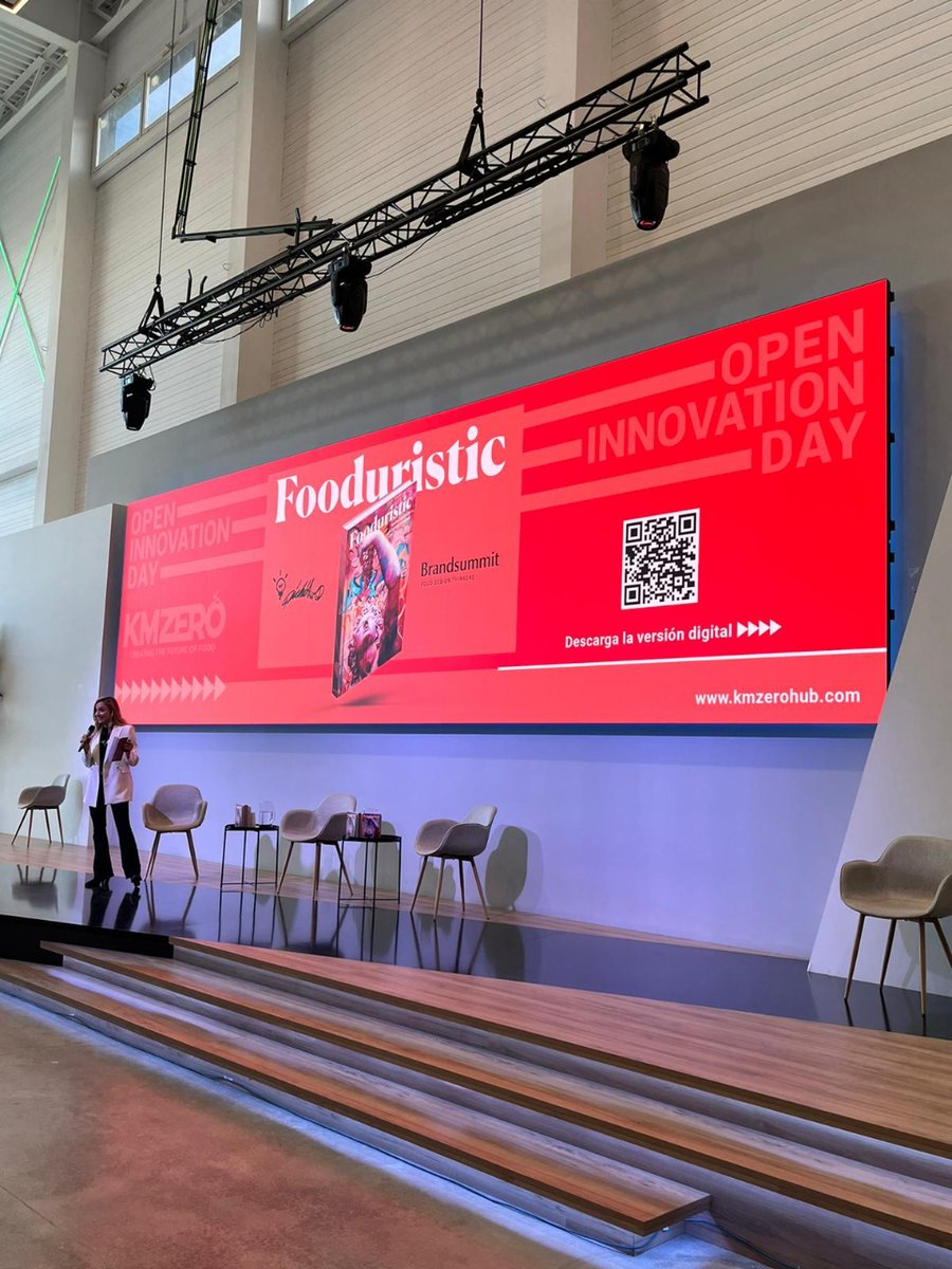 🤩Este año KM ZERO colabora con <a href="/pichiavo/">PichiAvo</a>  para la realización de la portada y <a href="/Brandsummit/">Brandsummit</a> en la maquetación del libro de la edición de #Fooduristic23