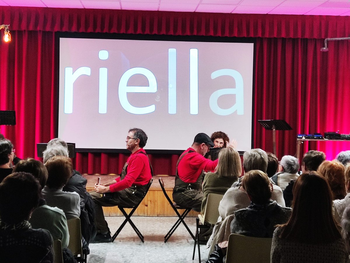 bibliolinyola tweet media