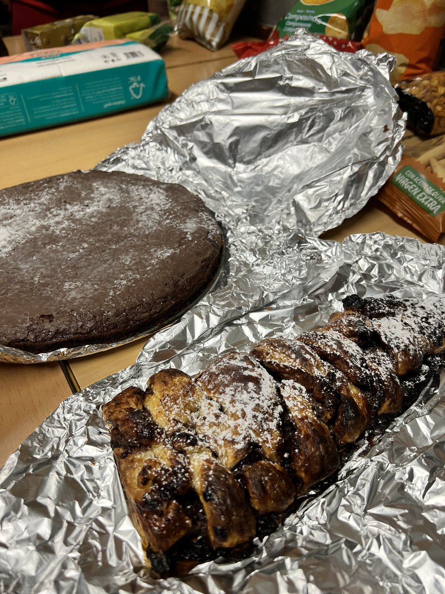 lehrerin_gloria (@lucenogloria) on Twitter photo Tancament de trimestre amb la tutoria. Reflexions, agraïments, regals i bons desitjos. <a href="/SINSCARDENER/">SINS CARDENER</a> Bon Nadal Tancament de trimestre amb la tutoria. Reflexions, agraïments, regals i bons desitjos. <a href="/SINSCARDENER/">SINS CARDENER</a> Bon Nadal